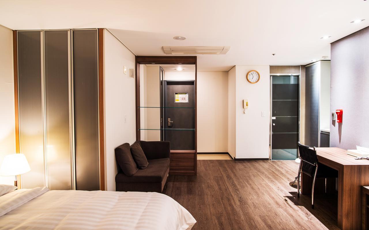 Hotel Arinus Shinchon 首爾 外观 照片