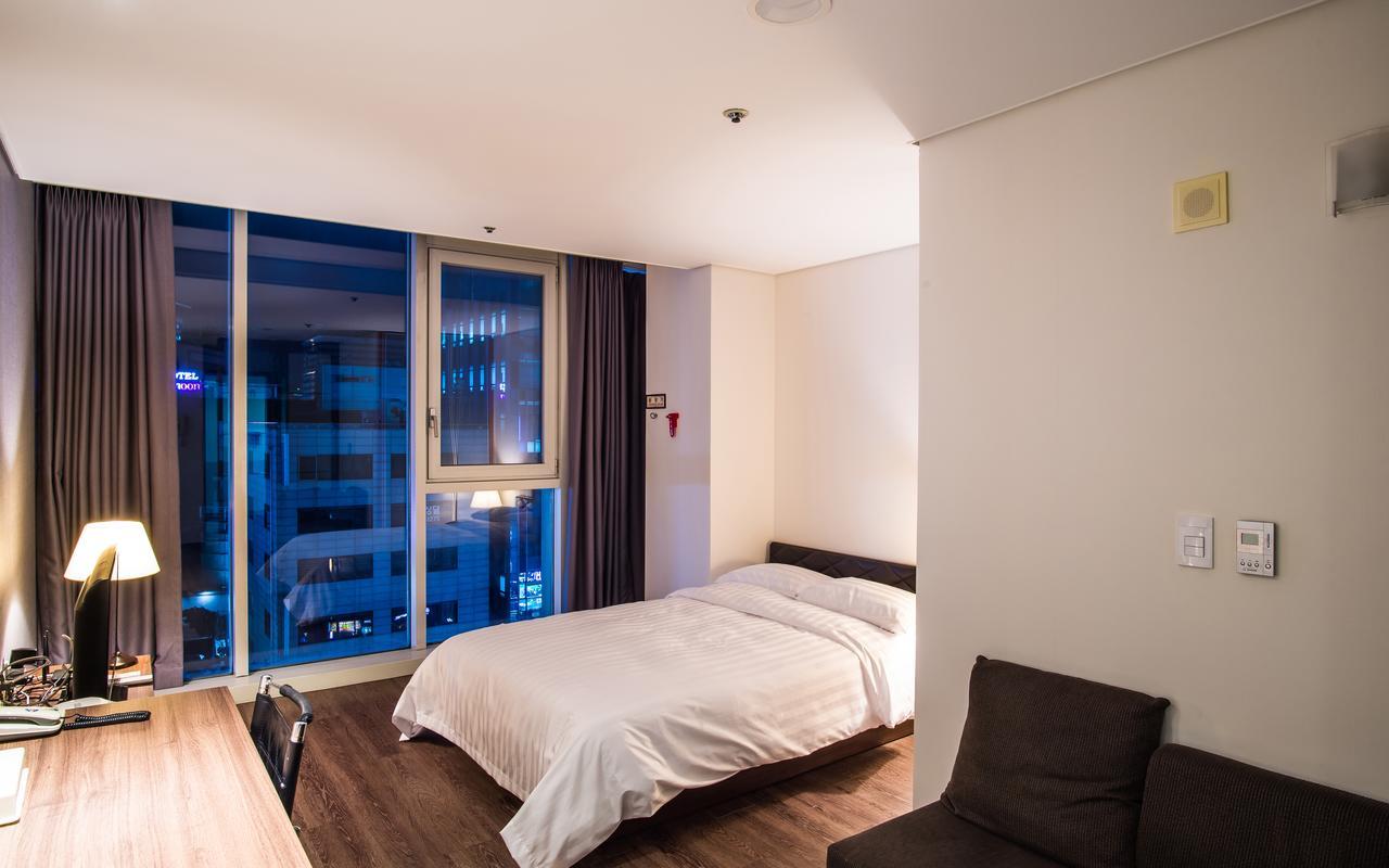 Hotel Arinus Shinchon 首爾 外观 照片