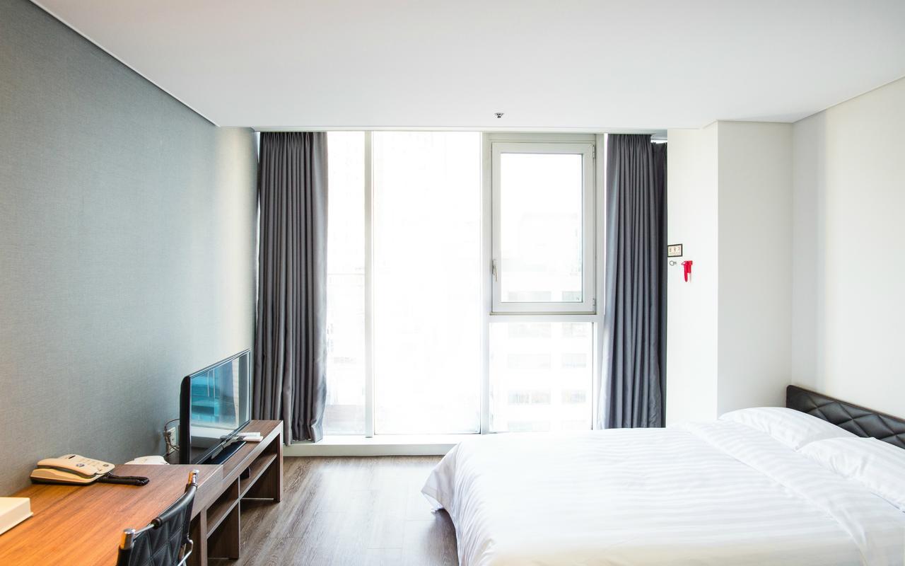 Hotel Arinus Shinchon 首爾 外观 照片