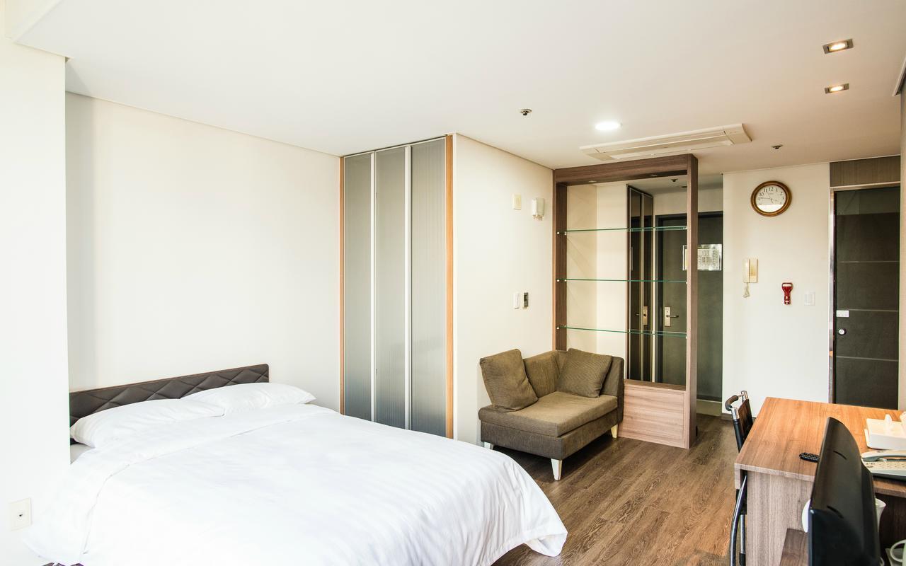 Hotel Arinus Shinchon 首爾 外观 照片